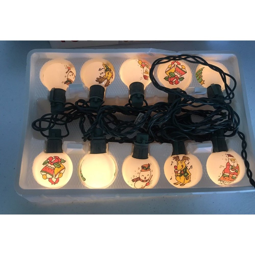 Merry Xmas Christmas Tree Round White lights Indoor Outdoor Snowman Santa Bells